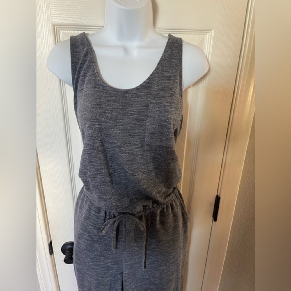 Banana Republic Gray Sleeveless Jumpsuit Jogger With Tie Waist Size Medium